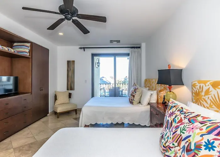 Luxury - Great View - Easy Walk Everywhere! Villa Cabo San Lucas