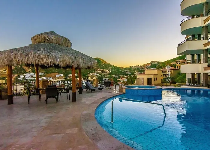 Luxury - Great View - Easy Walk Everywhere! Cabo San Lucas